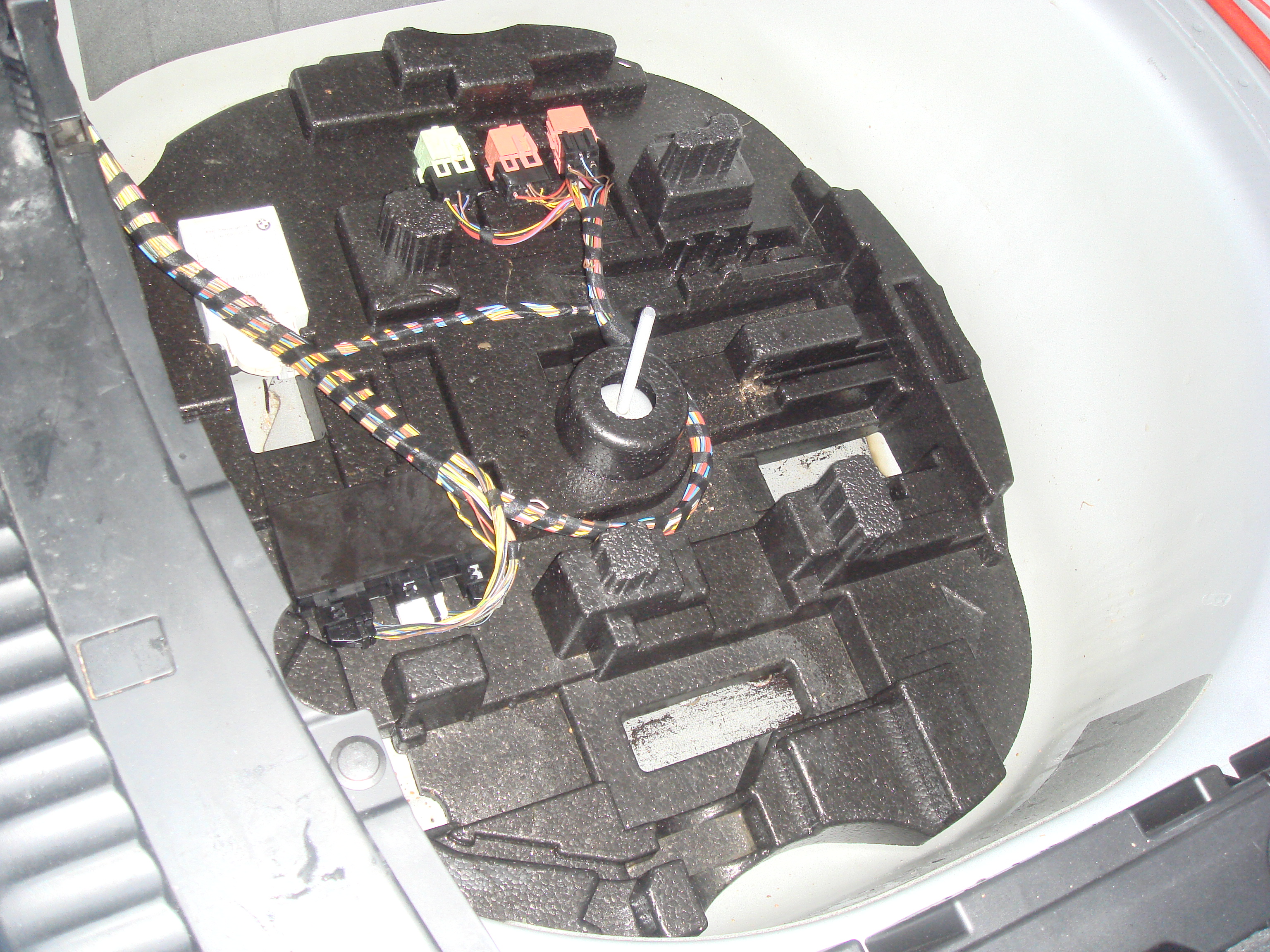 Bmw 733i ecu location #6